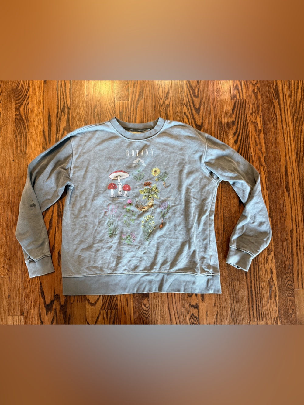 Women’s Modish Rebel Floral Mushroom Graphic Sweatshirt Size Medium